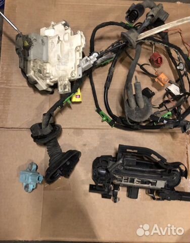 Замок двери передней правой Audi a6 c6 4F allroad Замок двери передней правой Audi a6 c6 4F allroad