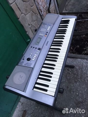 Продам синтезатор Yamaha PSR R-300 Продам синтезатор Yamaha PSR R-300