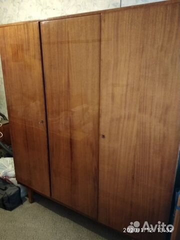 Шкаф