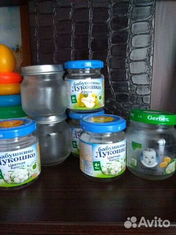 Jars of baby food