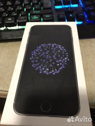 Телефон iPhone Телефон iPhone