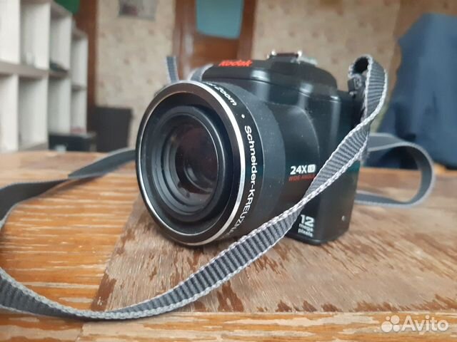 Компактный фотоаппарат Компактный фотоаппарат
