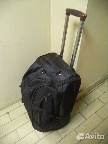 Сумка-чемодан на колёсиках