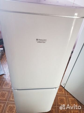 Холодильник Hotpoint Ariston