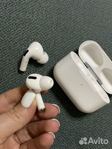 Беспроводные наушники AirPods Pro