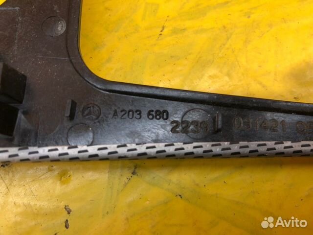 Накладка консоли Mercedes C-Classe W203 2000-2004 Накладка консоли Mercedes C-Classe W203 2000-2004