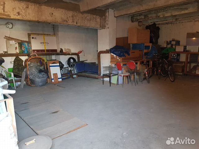 Гараж, > 30 м²