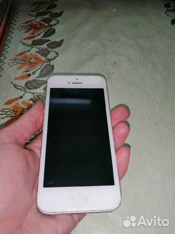 Телефон iPhone 5