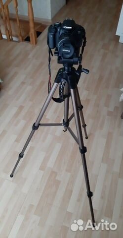 Зеркальный фотоаппарат Canon EOS 650D Зеркальный фотоаппарат Canon EOS 650D