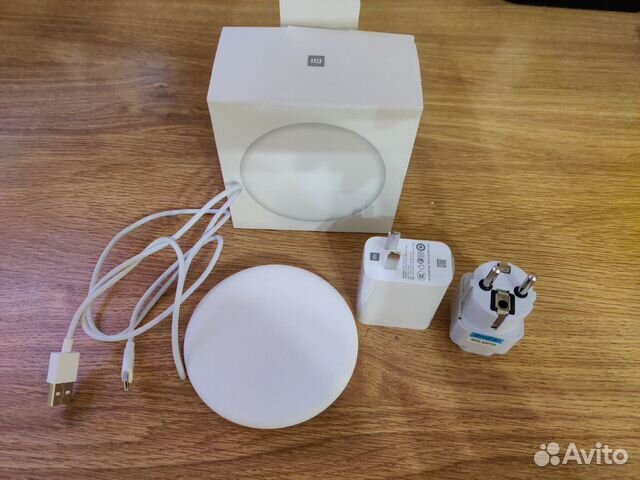 Быстрая беспроводное зарядное устройство Xiaomi Быстрая беспроводное зарядное устройство Xiaomi