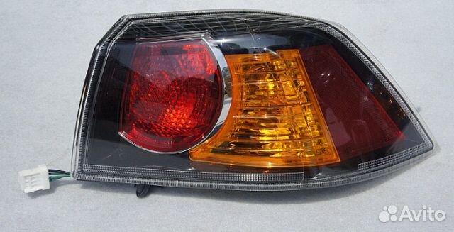 Фонарь Mitsubishi Lancer 10 2007 - 2011 black Фонарь Mitsubishi Lancer 10 2007 - 2011 black