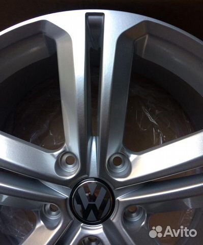 Литые диски на Volkswagen Touareg R18 Литые диски на Volkswagen Touareg R18