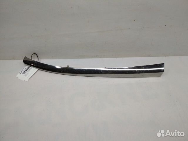 Молдинг решетки радиатора передний правый Toyota Молдинг решетки радиатора передний правый Toyota