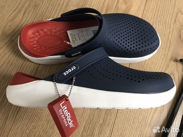 crocs navy pepper