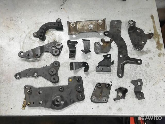 Кронштейн, крепление Дискавери 3 2,7дизель Кронштейн, крепление Дискавери 3 2,7дизель