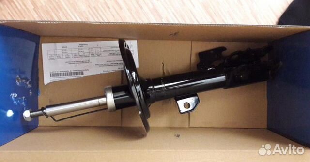 Toyota Camry V40 амортизатор передний левый