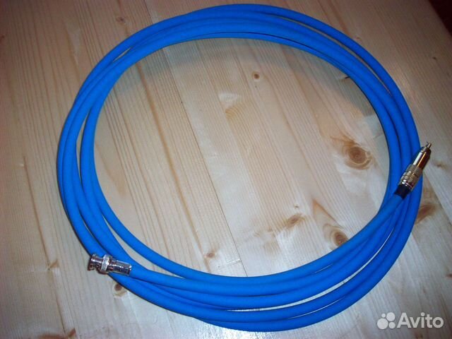 Кабель цифровой Van den Hul Triaxial Кабель цифровой Van den Hul Triaxial