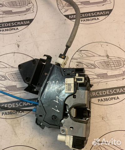 Замок задний левый Мерседес w204
