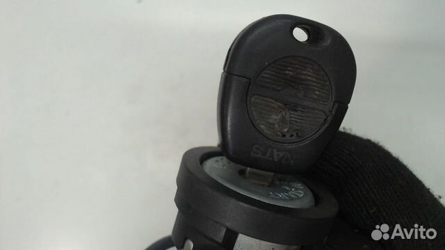 Замок зажигания Nissan Primera P11, 2000 Замок зажигания Nissan Primera P11, 2000