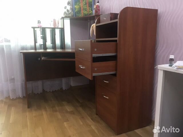 Стол письменный