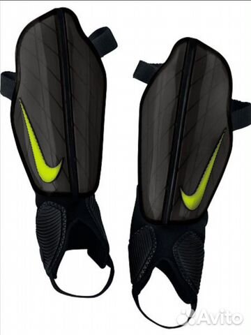 Футбольные щитки Nike Protegga Flex Футбольные щитки Nike Protegga Flex