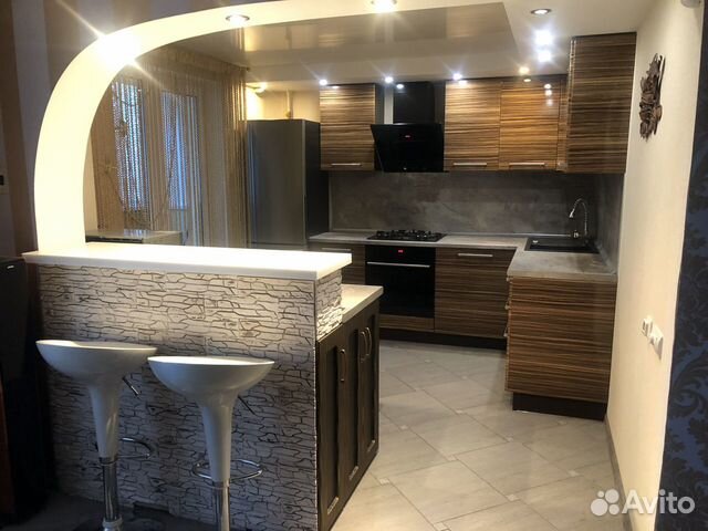 2-к квартира, 58 м², 1/10 эт.