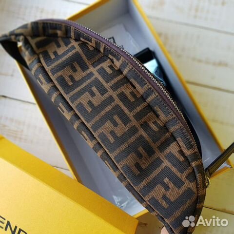 Новая сумка на пояс Fendi FF Новая сумка на пояс Fendi FF