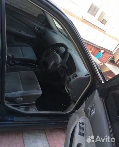 Nissan Sunny 1.3 AT, 1998, битый, 400 000 км