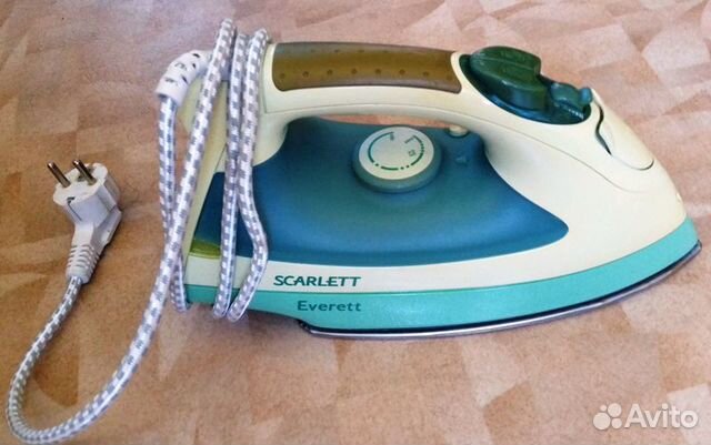 Утюг Scarlett Утюг Scarlett