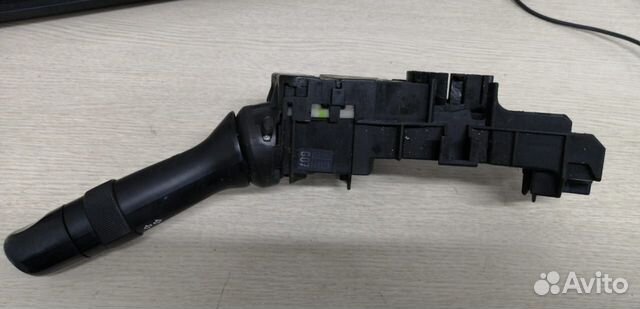 Переключатель поворотов Toyota Prius 2003-2009 Переключатель поворотов Toyota Prius 2003-2009