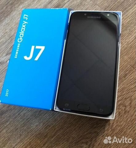 Телефон Samsung Galaxy J7 2017 Телефон Samsung Galaxy J7 2017