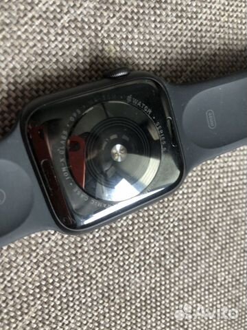 Apple Watch Series 5 44mm (рст, на iCloud) Apple Watch Series 5 44mm (рст, на iCloud)