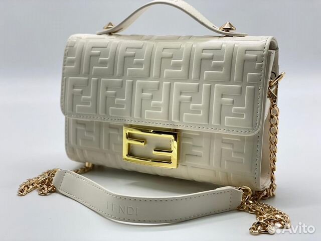 Новая женская сумка на плечо Fendi белая