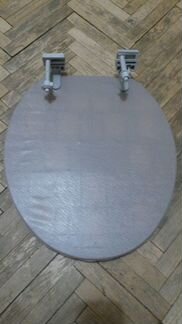 Крышка от сиденья на унитаз б/у