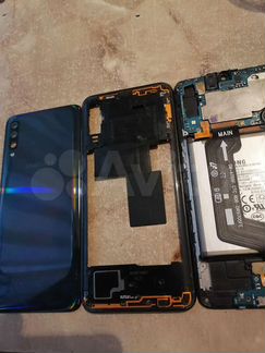 Смартфоны в разборе,запчасти