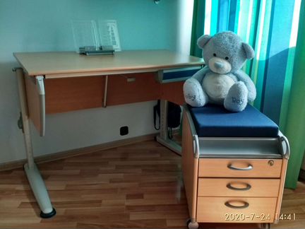 Парта Moll + выдвижная тумба + аксессуары