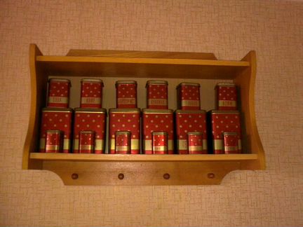 Жестяные коробочки для хранения специй