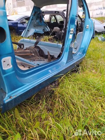 Левый порог пежо 207