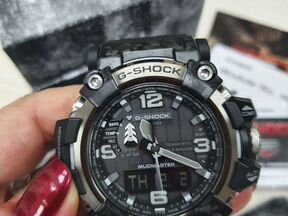 Часы Casio G-Shock GWG-2000-1A1