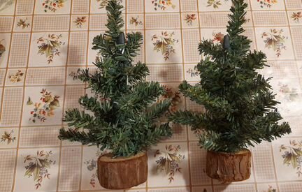Ёлочки новогодние