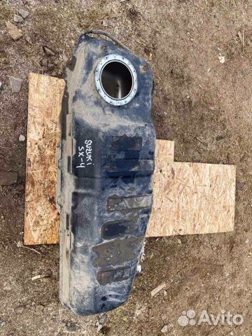 Бензобак Suzuki Sx4