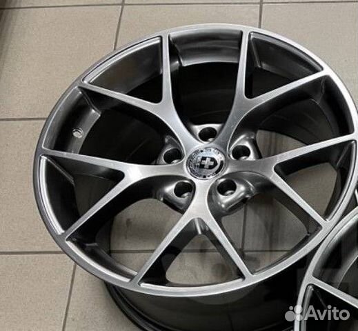 Диски R18 5x114,3 HRE P101 HB