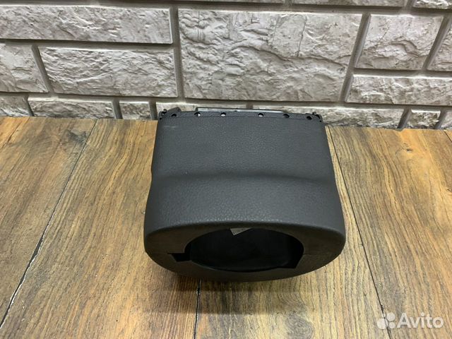 Volkswagen Jetta 6 Кожух рулевой колонки