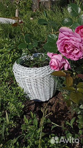 Кашпо из искусственного ротанга