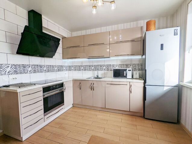 4-к. квартира, 98 м², 5/9 эт.