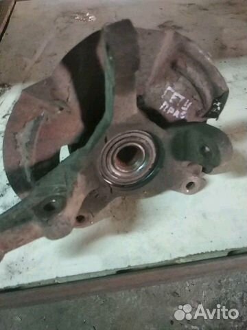 Поворотный кулак хендай Гетц правый