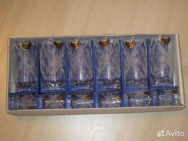 Набор стаканов и стопок