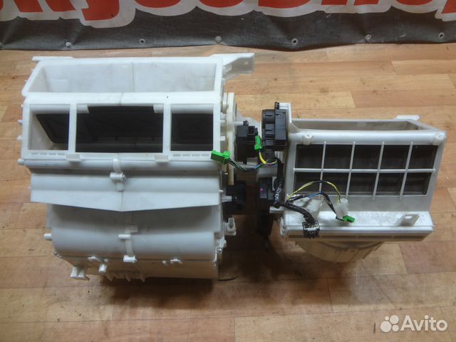 Mitsubishi Outlander XL 2006-2012;ASX 2010.Корпус