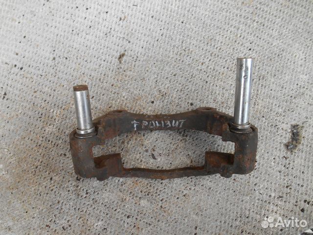 Скоба переднего суппорта Ford Transit Форд Транзит