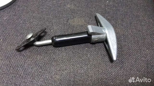 Замок на капот УАЗ газ